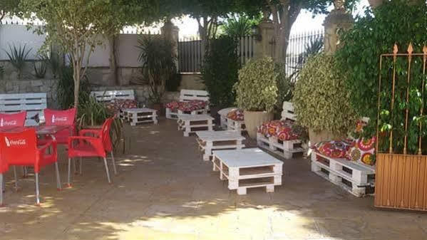 Hotel Restaurante Calderon Arcos de la Frontera Esterno foto