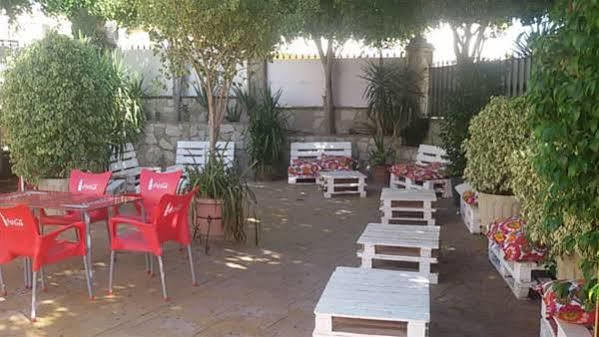 Hotel Restaurante Calderon Arcos de la Frontera Esterno foto